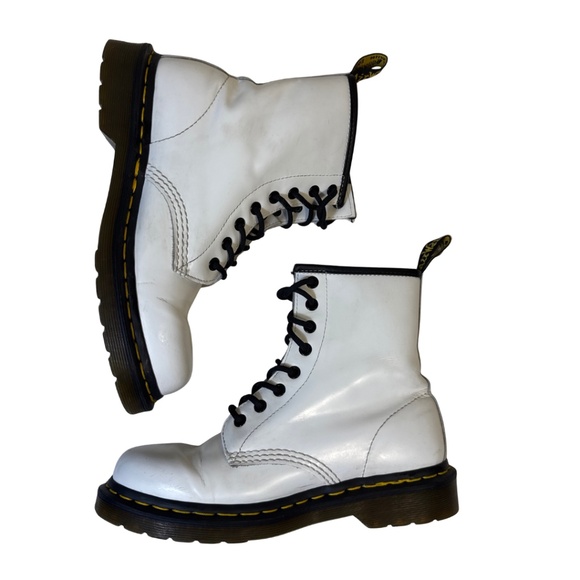 Dr Martens 1460 White Leather Combat Boots Women’s 7 | Iconic 8-Eye Style - Picture 2 of 15